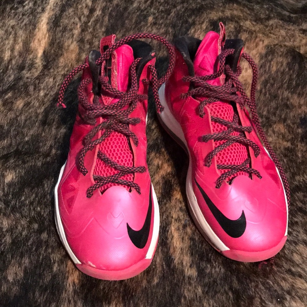 Youth Nike’s